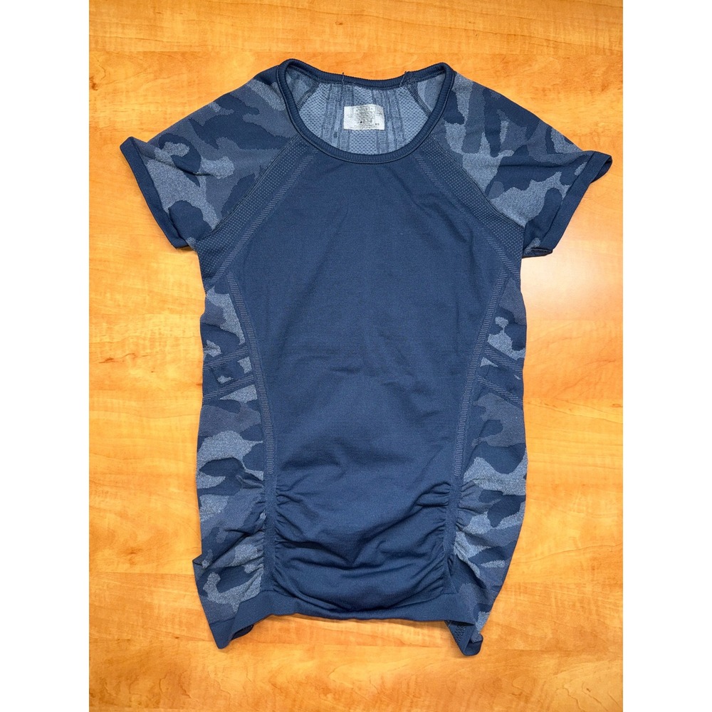 Athleta Momentum Camo Short Sleeve Tee Navy Blue Ruched Seamless XS